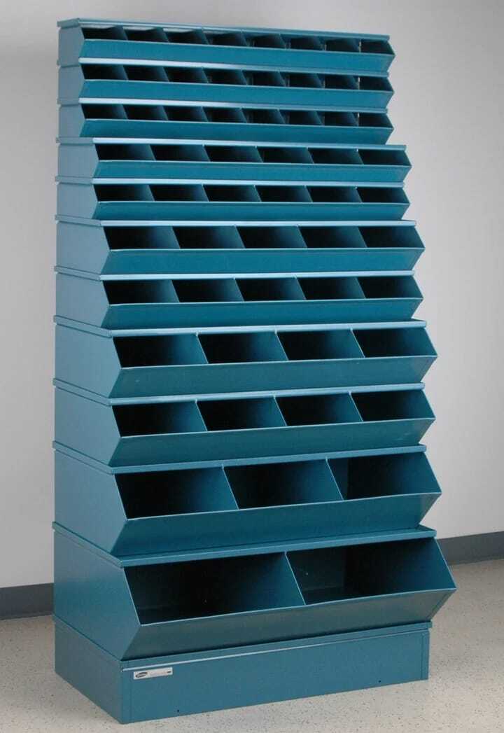 Customizable bolt bin with compartments
