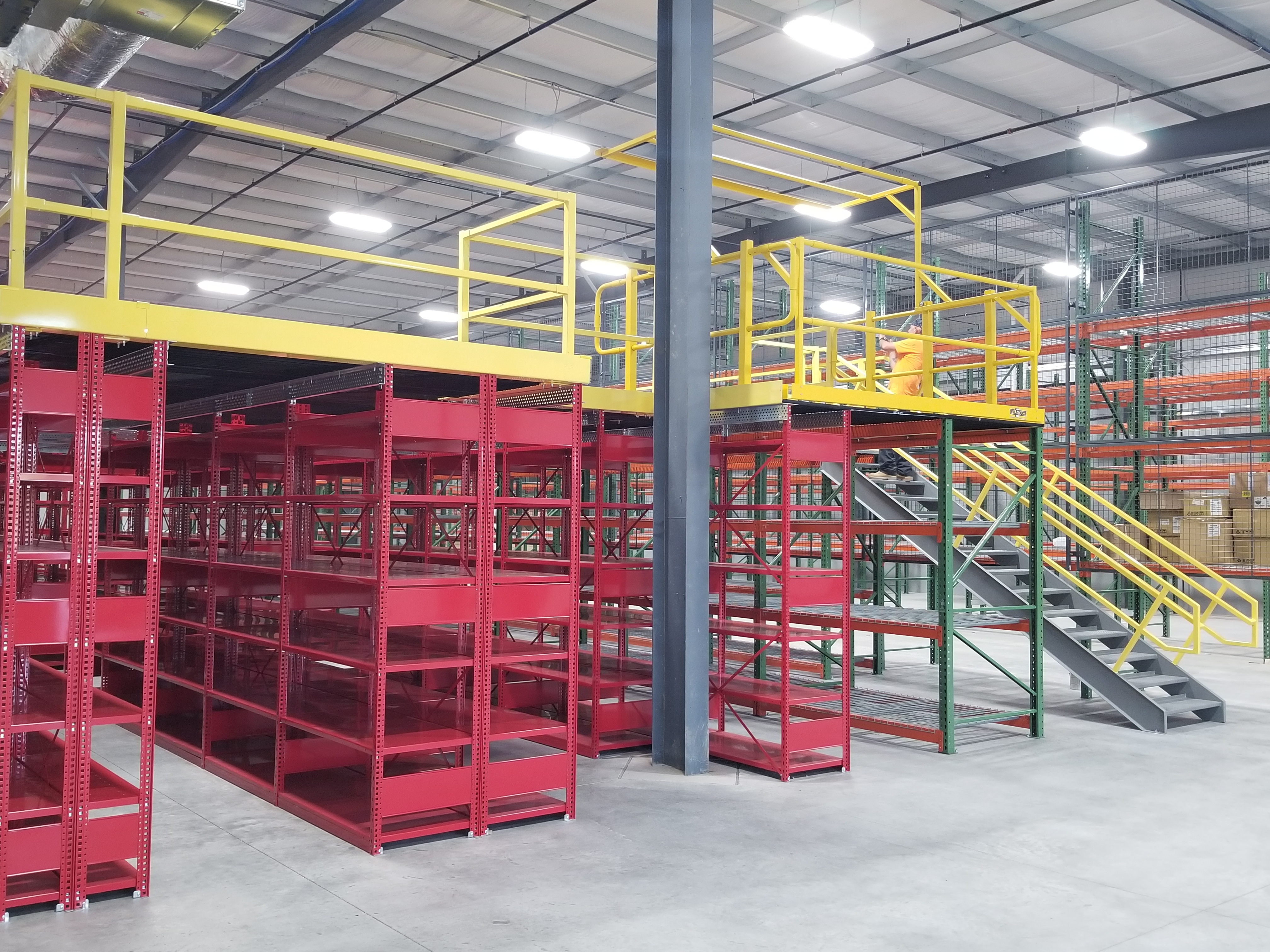 full-mat-shelving-supported-mezzanine-makemostofspacemezz-2.jpg